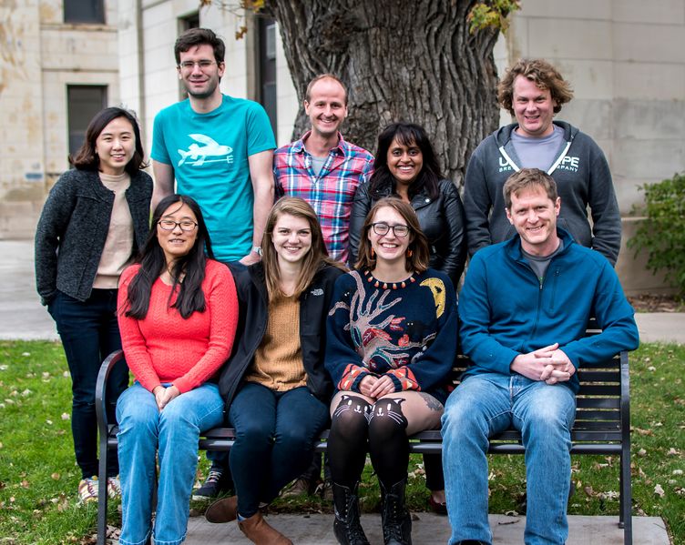 File:VriezeLab Fall 2017 scaled.jpg
